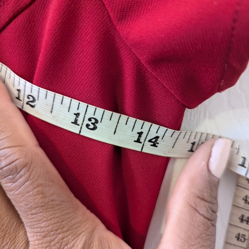 Le Château| NWOT Puffed Sleeve Red Dress - Picture 9 of 10